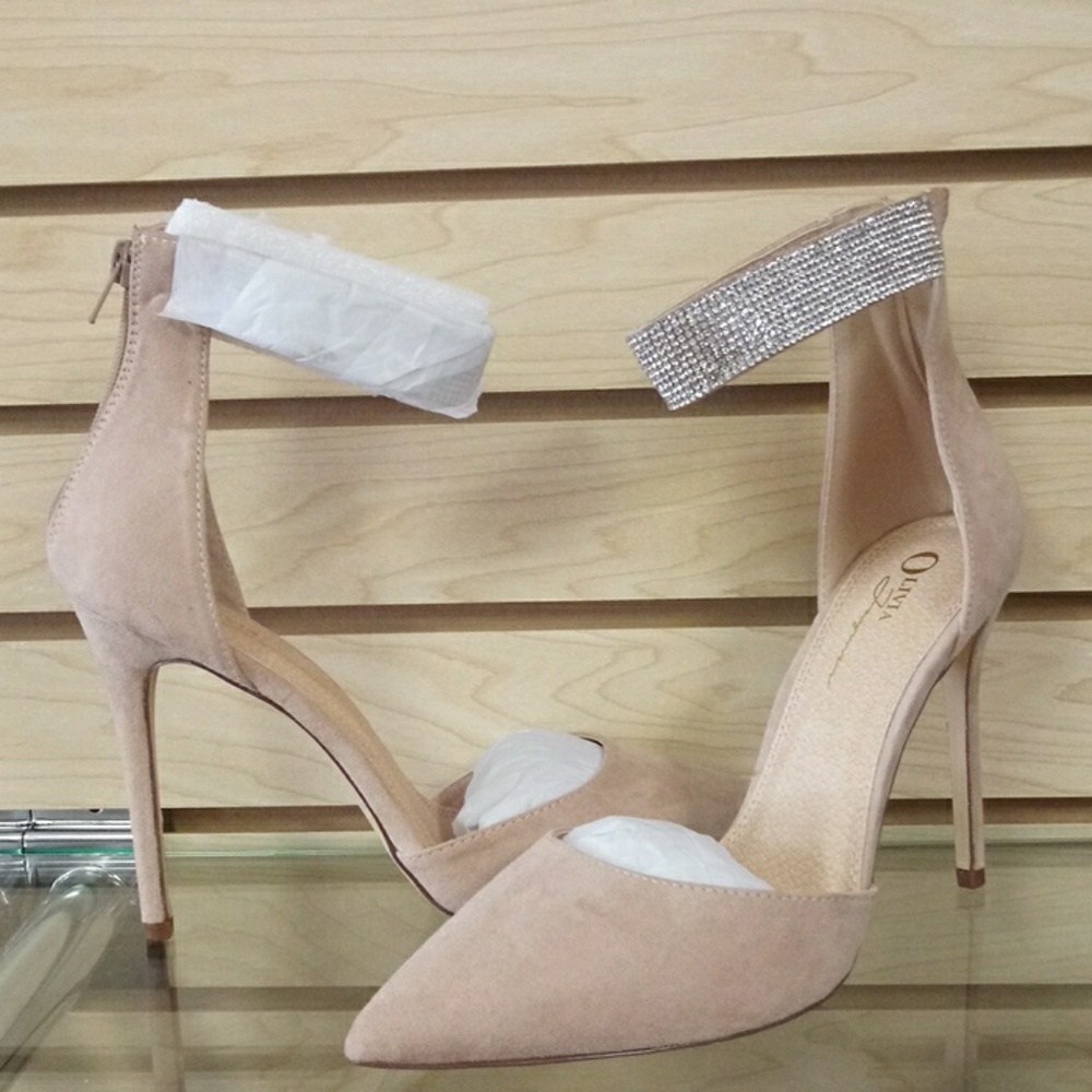 NEW Heels - Picture 4 of 4